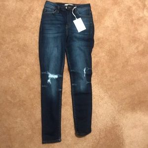Kancan skinny jeans size 5/26